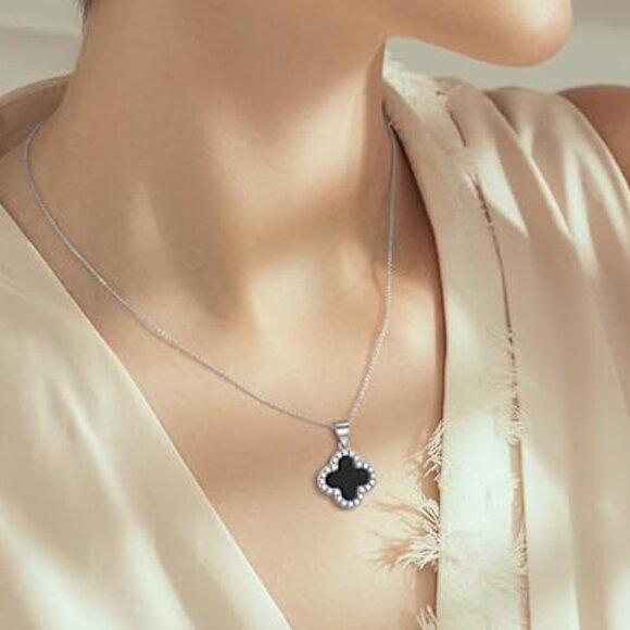 Neiman Marcus 18k Gold Plated Clover Necklace - Picture 1 of 6